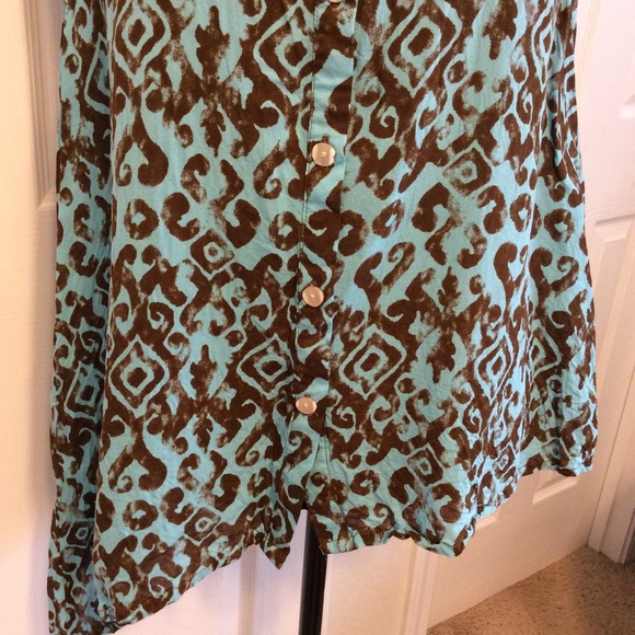 Blue Ginger collared asymmetrical hem sleeveless collared aloha print top size S - Picture 4 of 12